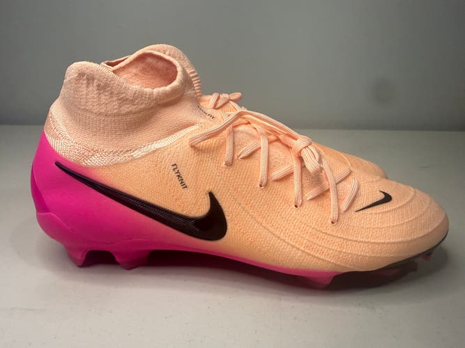 Size 10 Men’s Nike Phantom Luna II Pro FG Crimson Pink Cleat