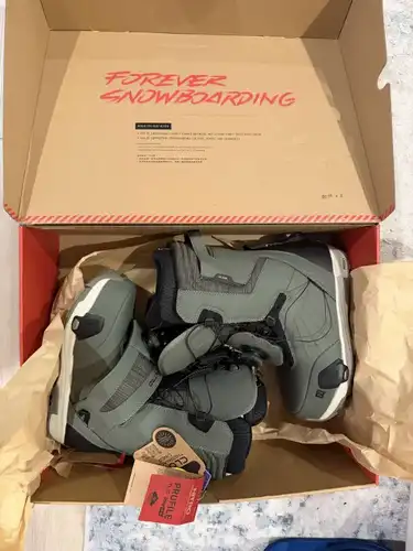 Size M 10.0 (W 11.0) Nitro PROFILE TLS STEP ON Snowboard Boots (New)