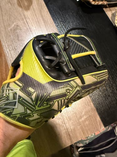 Francisco Lindor Rawlings REV1X  Baseball Glove 11.75"