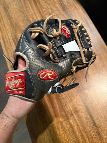 Rawlings Heart of the Hide Infield Baseball Glove 11.5"