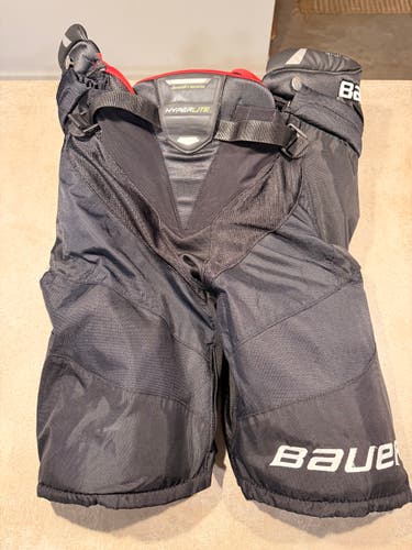 Senior Large Bauer Vapor Hyperlite Hockey Pants (Used)