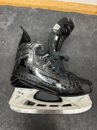 2022 Bauer Supreme Mach Hockey Skates Size 4.5 (Used)