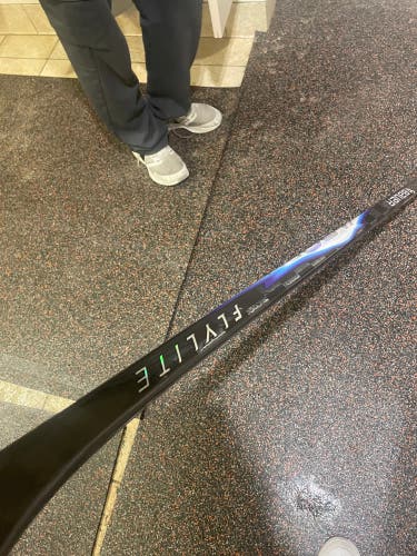 Senior Bauer Vapor Flylite Left Hand Hockey Stick P28 70 Flex (New)