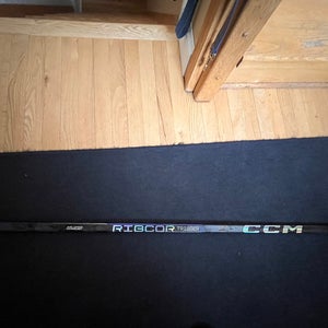 Junior CCM Ribcor Trigger 9 Left Hand Hockey Stick P28 50 Flex (Used)