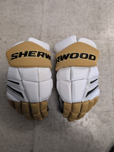 Sher-Wood Rekker Element 1 Las Vegas Gloves 14" Pro Stock