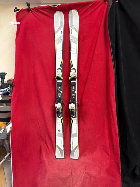 Skis: Elan 168 cm All Mountain Skis (Used)