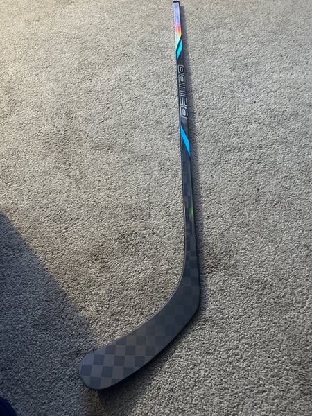 Junior Bauer Nexus Tracer 50 flex Right Handed Hockey Stick P92(New)
