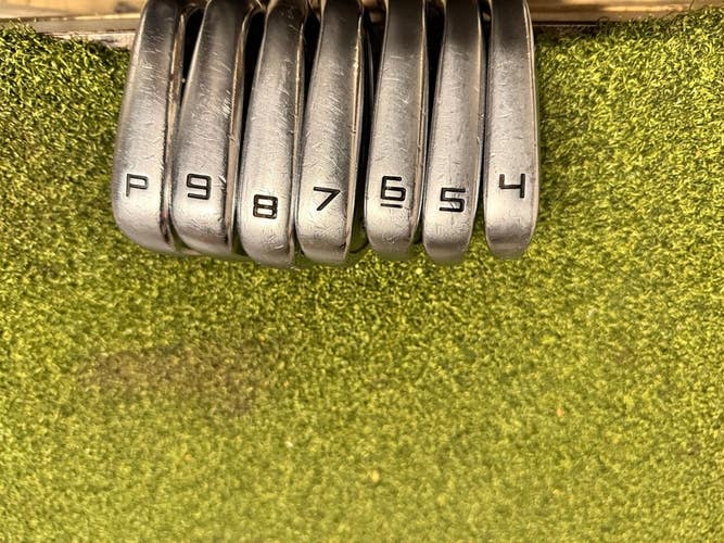 TaylorMade 2023 P7MC 4-PW Iron Set, Dynaimc Gold Tour Issue S400 Stiff Flex, RH