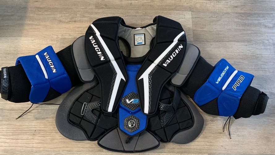 Small 2022 Vaughn Velocity V9 Pro Carbon Goalie Chest Protector Pro Stock (Used)