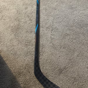 Junior Bauer Nexus Tracer Left Hand Hockey Stick P28 30 Flex (New)
