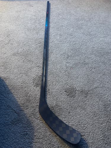 Senior CCM Vizion 65 flex left Handed Hockey Stick P29+1/4 (New)