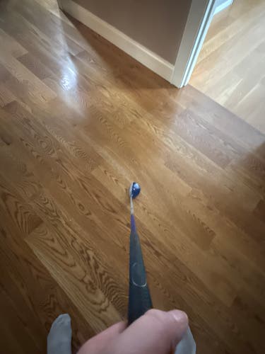 Men's Tour Right Handed Hybrid Junior 4H (Used)