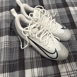 White Men's Size M 9.0 (W 10.0) Adult Nike Vapor Low Top (New)