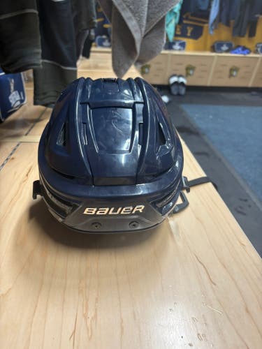 Medium Bauer Re-Akt 155 Helmet (Used)