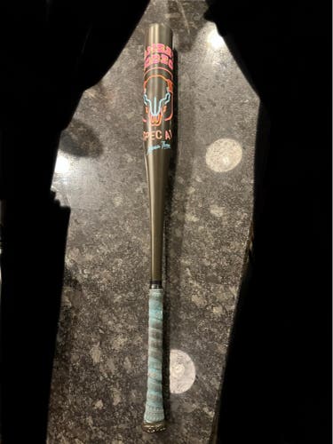 2026 Combat MFG Spec A1 Alloy BBCOR Certified Bat (-3) 30 oz 33" (Used)