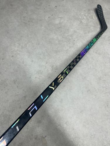 95 Flex Custom P28 Senior True Catalyst 9x Left Hand Hockey Stick Pro Stock (New)
