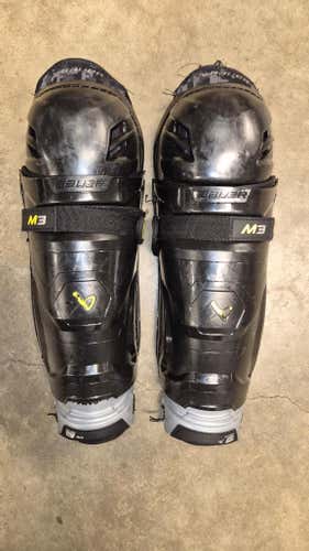Intermediate Bauer Supreme M3 14" Shin Pads (Used)