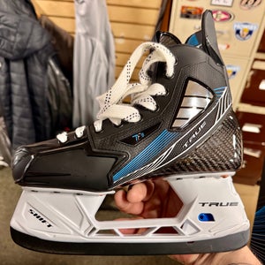 Black 2020 True TF9 Hockey Skates Regular Width Size 5  Intermediate (New)