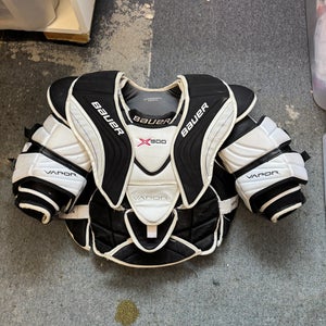 Bauer Vapor X900 Goalie Chest Protector (Used)