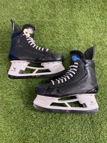 Bauer Vapor Hyperlite 2 Hockey Skates Pro Stock | Senior Size 10