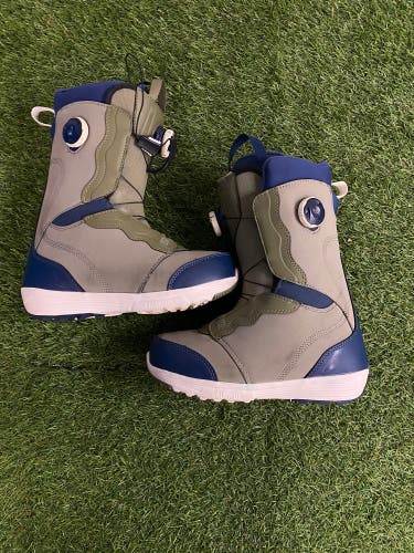 Salomon Ivy Boa Snowboard Boots | Women's Size 7.5