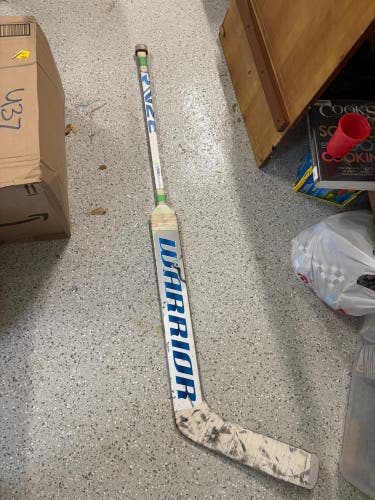 Warrior Ritual V2E Regular Goalie Stick 26" Paddle (Used)