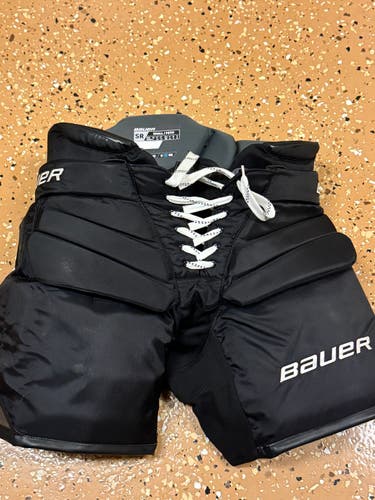 Small Senior Bauer Hockey Goalie Pants (New)