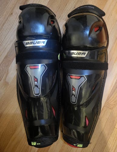 Senior Bauer Vapor 3X 15" Shin Pads (Used)