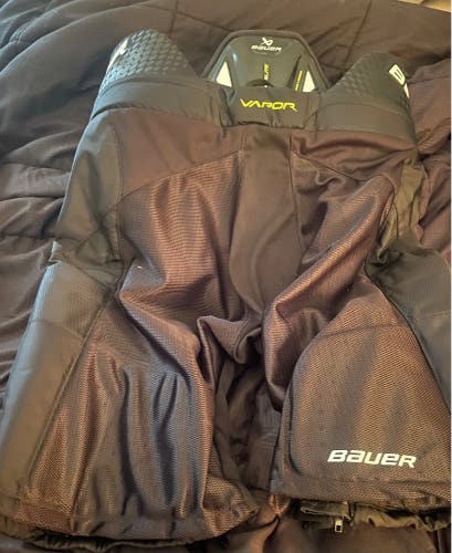 Senior XL Bauer Vapor Hyperlite Hockey Pants (New)