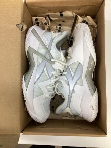 Womens Diadora B.Icon 2 W AG Size 6.5