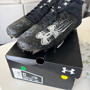 Men's Size M 12.0 (W 13.0) Under Armour Blur Low Top (New)