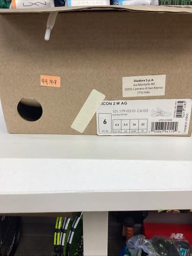 Womens Diadora B.Icon 2 W AG Size 6