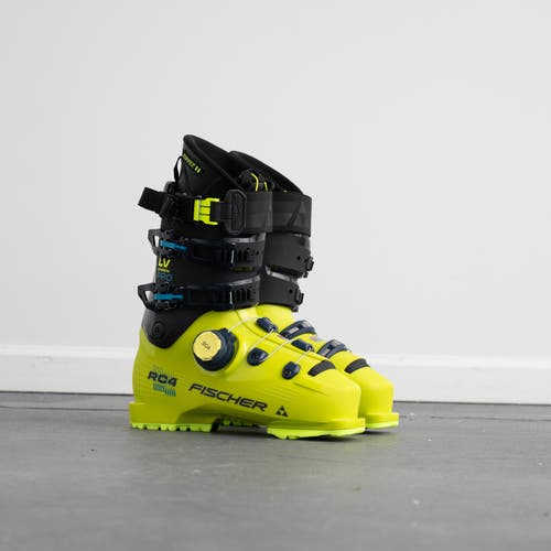 Fischer RC4 Carbon Pro 130 LV BOA Ski Boots (Used) w/ Zipfit liners size 27.5