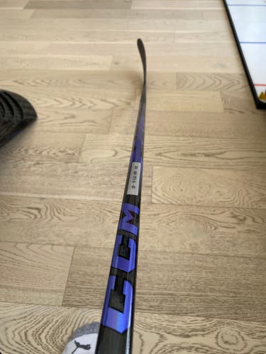 Senior CCM Ribcor Trigger 10 Pro Right Handed Hockey Stick P28 70 Flex (New)