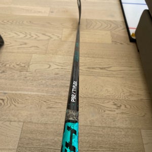 Senior Bauer Twitch Right Handed Hockey Stick P92 77 Flex (New)