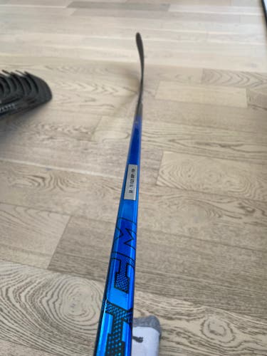 Senior CCM JetSpeed FT8 Pro Right Handed Hockey Stick P29 70 Flex (New)