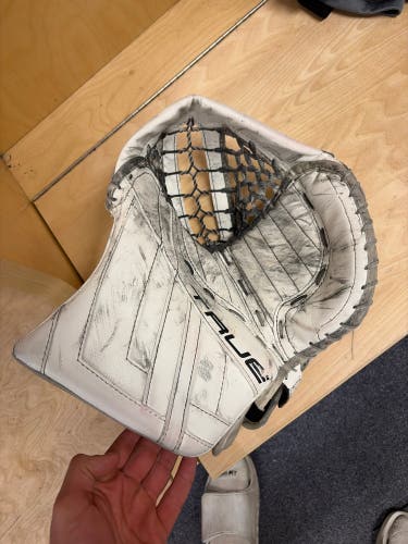 Used True HZRDUS 9x4 Glove