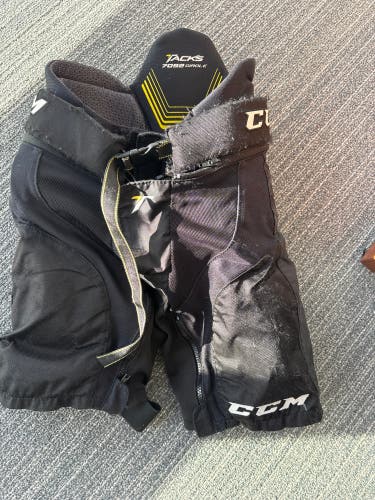 Junior Small CCM Tacks 7092 Girdle (Used)