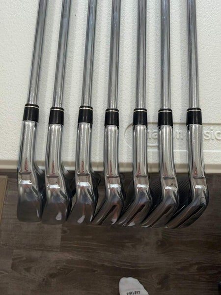 Taylormade RSi 1 Iron Set 4-PW Reax Steel 90 Stiff Flex +1/4 NICE