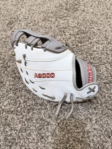 2025 Wilson A2000 Superskin RH First Base Softball Glove 12.5" (Used)