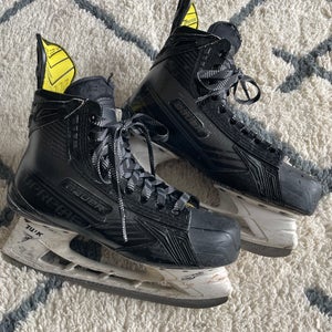 Black 2015 Bauer Supreme TotalOne MX3 LE Hockey Skates Regular Width Size 5.5 (Used)