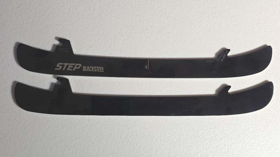 CCM Step Steel Black 255mm New