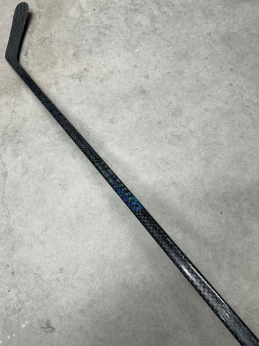 90 Flex P29 Senior Warrior Super Novium Left Hand Hockey Stick (Used) Pro Stock