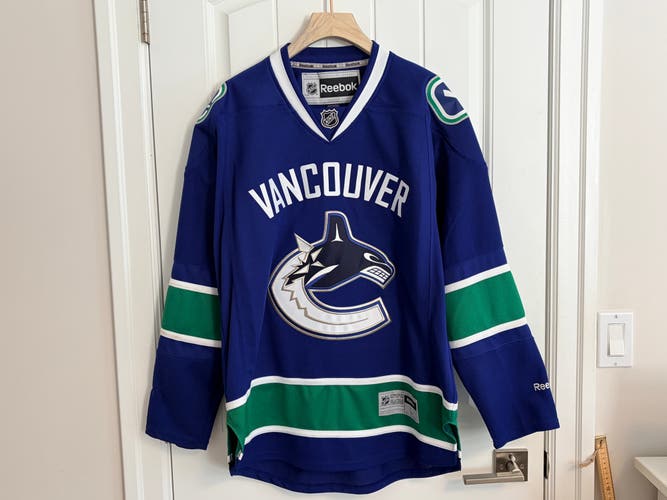 Authentic Reebok Vancouver Canucks Blue Orca Jersey Size Large