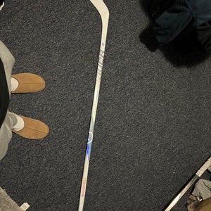 Intermediate Bauer Proto2 White Left Hand Hockey Stick P28 65 Flex