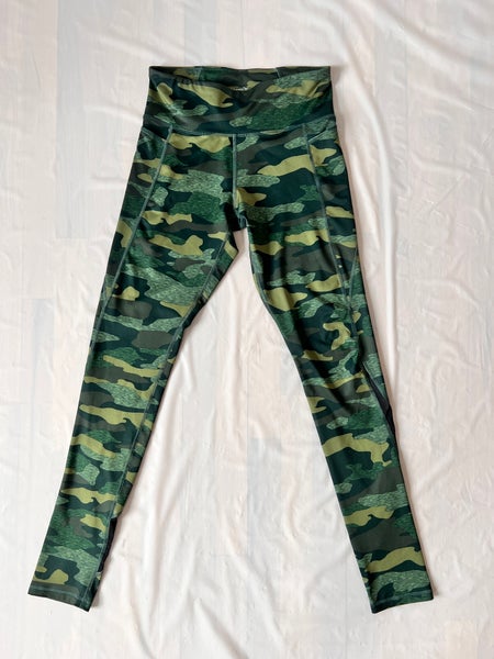 Old Navy green camo full length leggings Mesh calves girls Youth 18 XXL 27-32