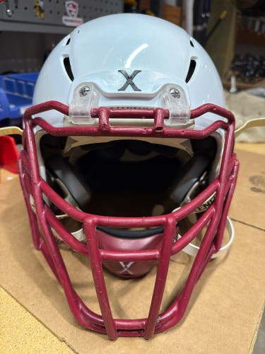 USED XENITH EPIC ADULT FOOTBALL HELMET - LARGE - WHITE