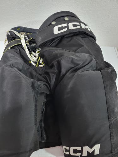 Senior Large CCM Tacks AS-V Hockey Pants