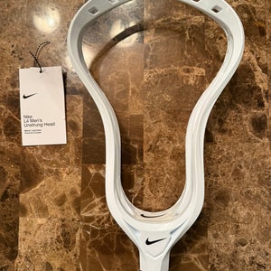 Brand New Nike L4