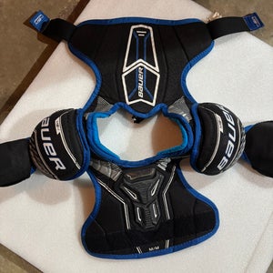 Medium Youth Bauer MS-1 Shoulder Pads (Used)